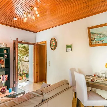 Melissa Paxos Mpogdanatika